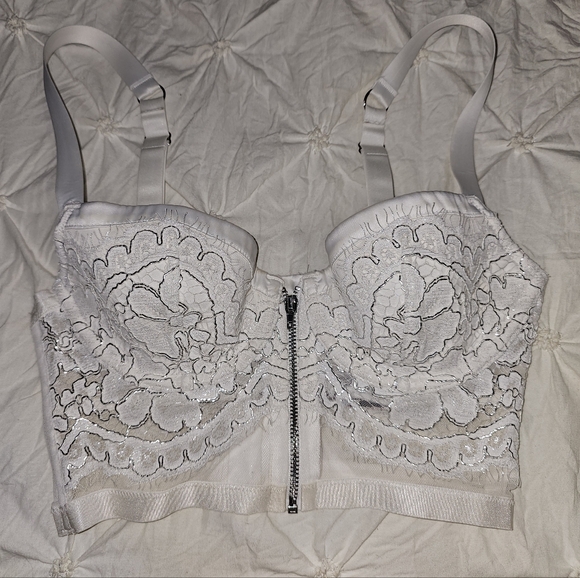 Victoria's Secret Sexy Long Line Lace Push Up Bra - Picture 6 of 12